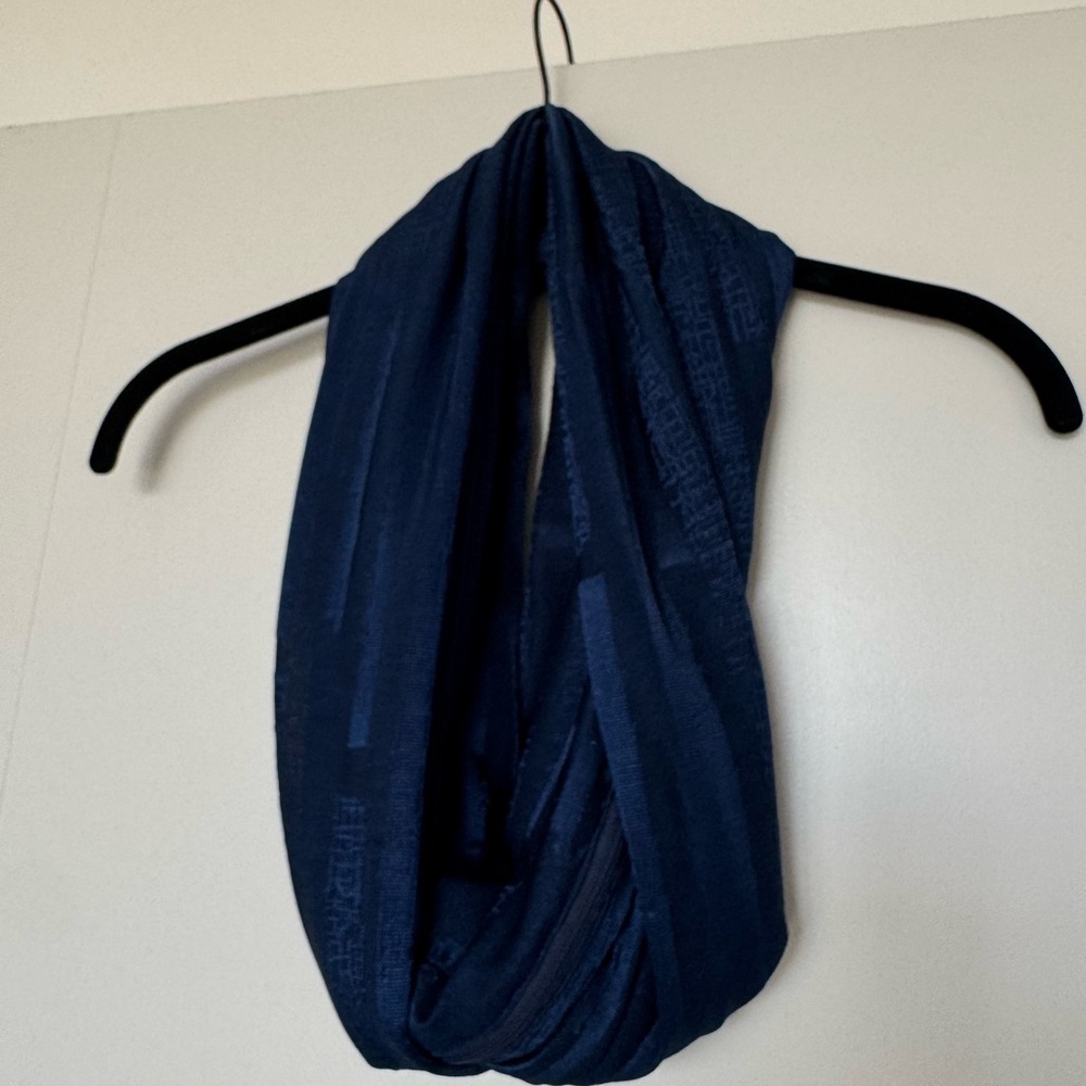 Elegant Navy Blue Sholdit Infinity Scarf